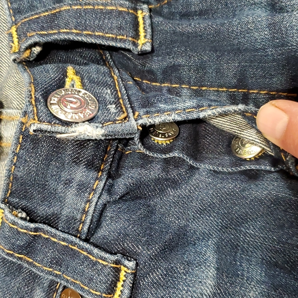 True religion jeans,size 28x32 - Picture 8 of 14